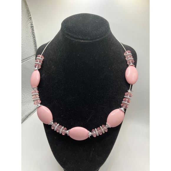 Pink Beaded Crystals Silver-Tone Necklace! - Picture 8 of 9